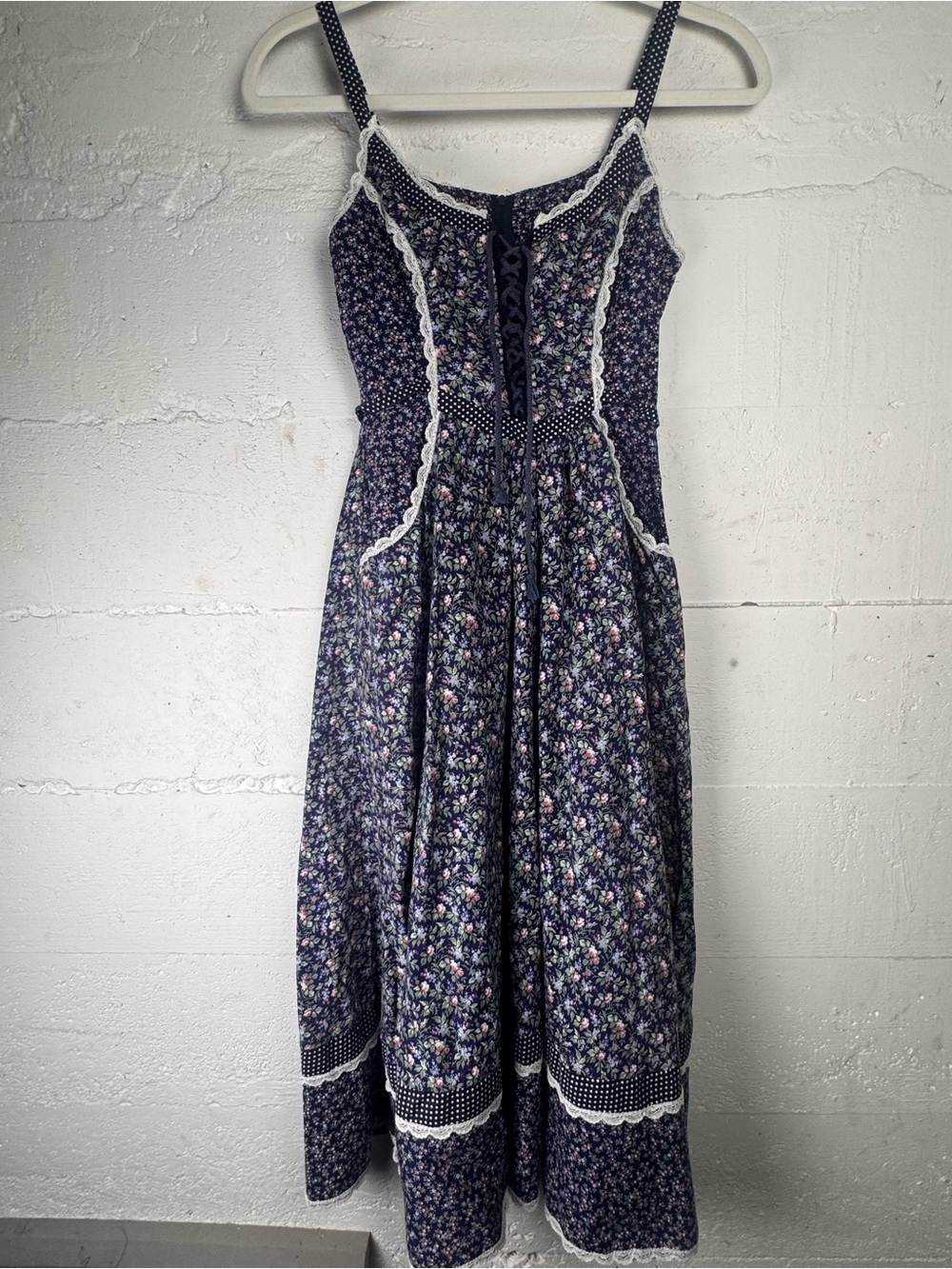 Gunne Sax by Jessica Vintage Floral Lace-Trim Navy Sundress Prairie lace up XS